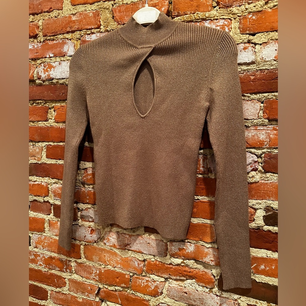 NWOT -lush gold long sleeve keyhole shirt.  Color: gold sparkle.  Size: S